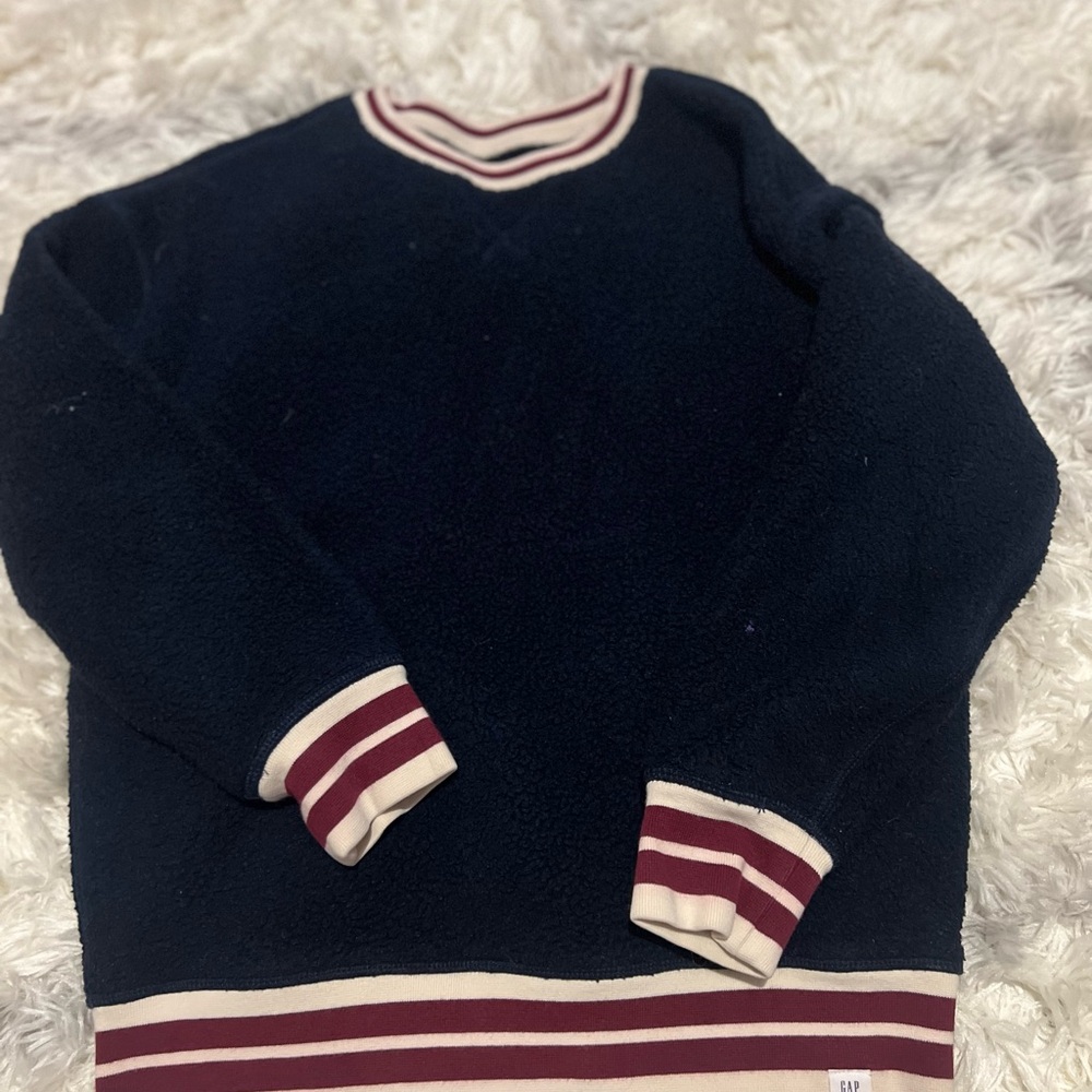 GAP Men's Navy Sweater with Cream and Burgundy Accents